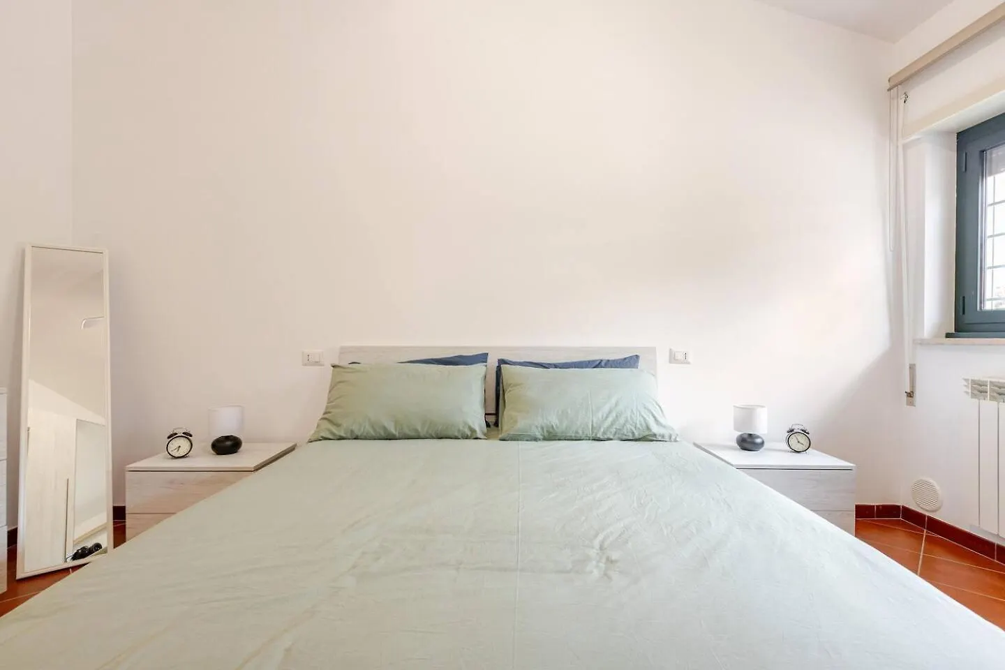 Rose Garden Park -Lily- Rome Apartment